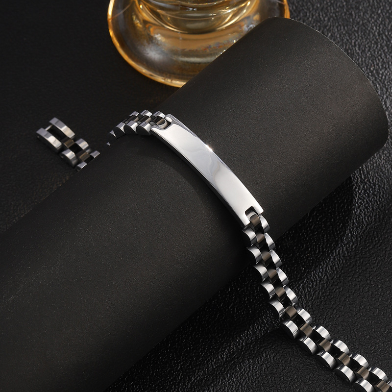 Nueva pulsera de acero de titanio de lujo ligero transfronterizo tres cuentas curvas se puede grabar pareja de alta sensación joyas pulsera image 4