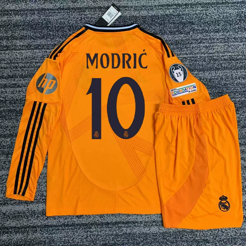 Футбольная форма Real Madrid выездная оранжевая с длинным рукавом 24/25 с номером Беллингем Бапеpvinius Валверде