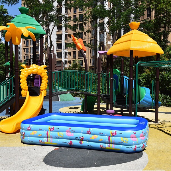 Inflatable swimming pool