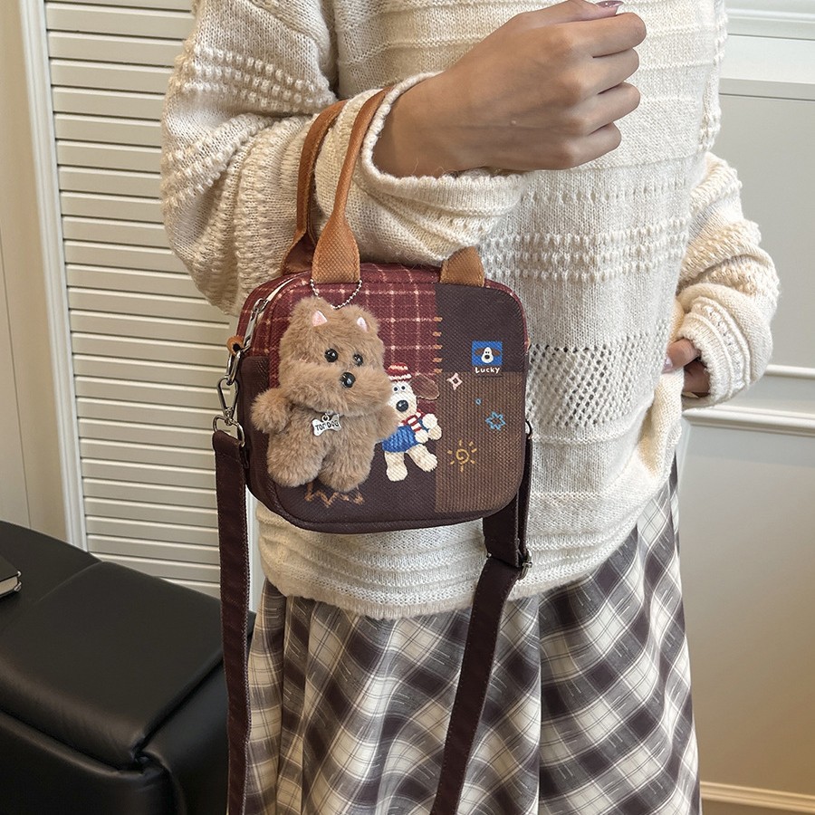 Handheld fashionable one-shoulder bag