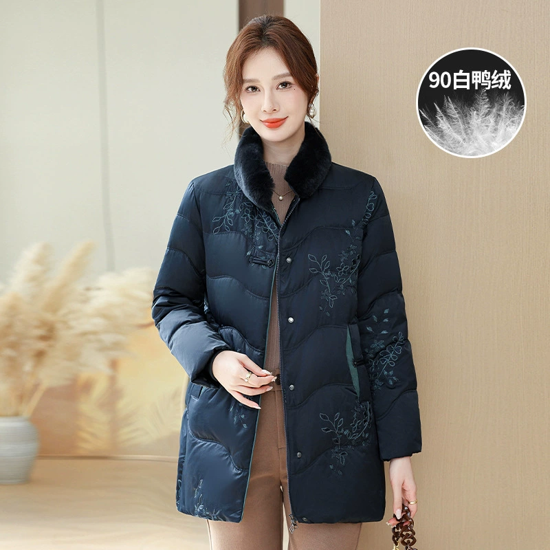 2024 среднего и пожилого возраста пуховик короткий осенний зимний топ мама куртка хлопчатобумажная вышивка 90 белый утка бархат