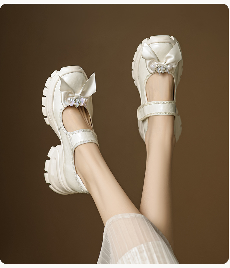 Giày Mary Jane nữ đế dày platform gót bánh mì, mũi tròn, quai ngang có khóa, nơ đính đá — màu đen, màu trắng ngà chi tiết 9