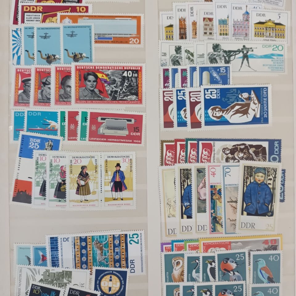 德国中期(东德)纪特全新套票100枚全部成套