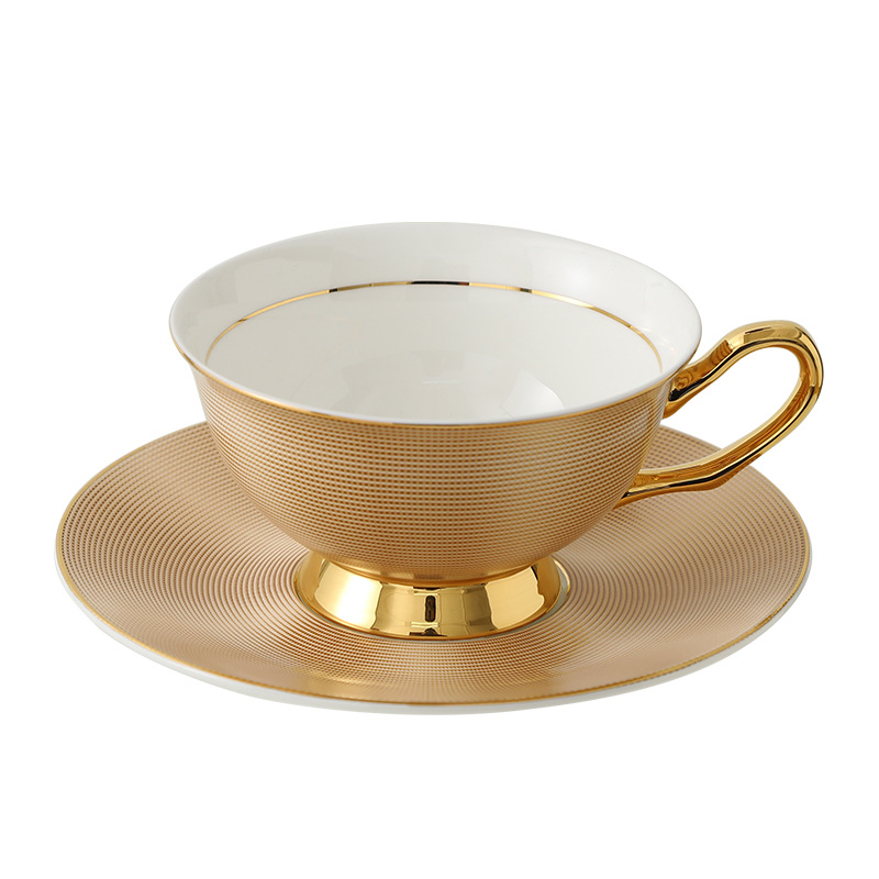 Tazas y platillos de café de porcelana china de alta gama, lujo ligero, té de la tarde de alto valor, tazas de pareja, cajas de regalo exquisitas, tazas de cerámica de lujo