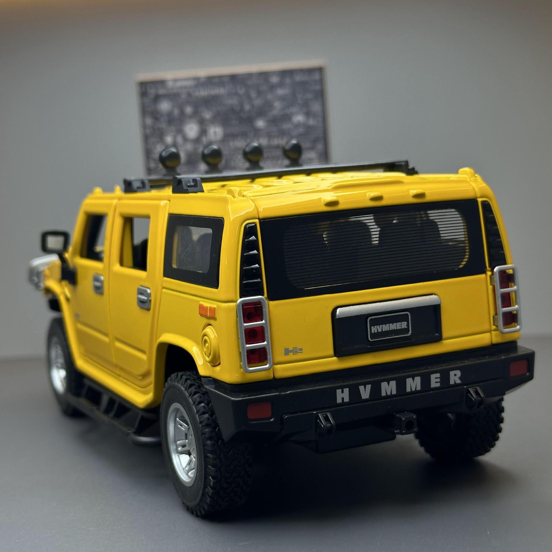 Modelo de coche de aleación Mamba negro 1:24 Hummer H2 alargado vehículo todoterreno sonido y luz Tire hacia atrás juguete coche música modelo adornos