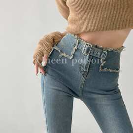 高街辣妹复古蝴蝶刺绣牛仔裤女弹力修身显瘦微喇裤高腰毛边马蹄裤