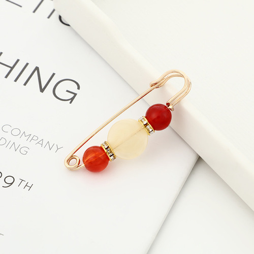 New waist pins, waist tightening artifacts, versatile clothing accessories, jewelry, pearl brooches, anti-exposure buckle pins, wholesale