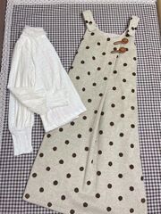 2024秋冬の甘くて優しい風のポイントの毛は刺繍のベストのワンピースの女性の杏色の上着の単品のスーツです。