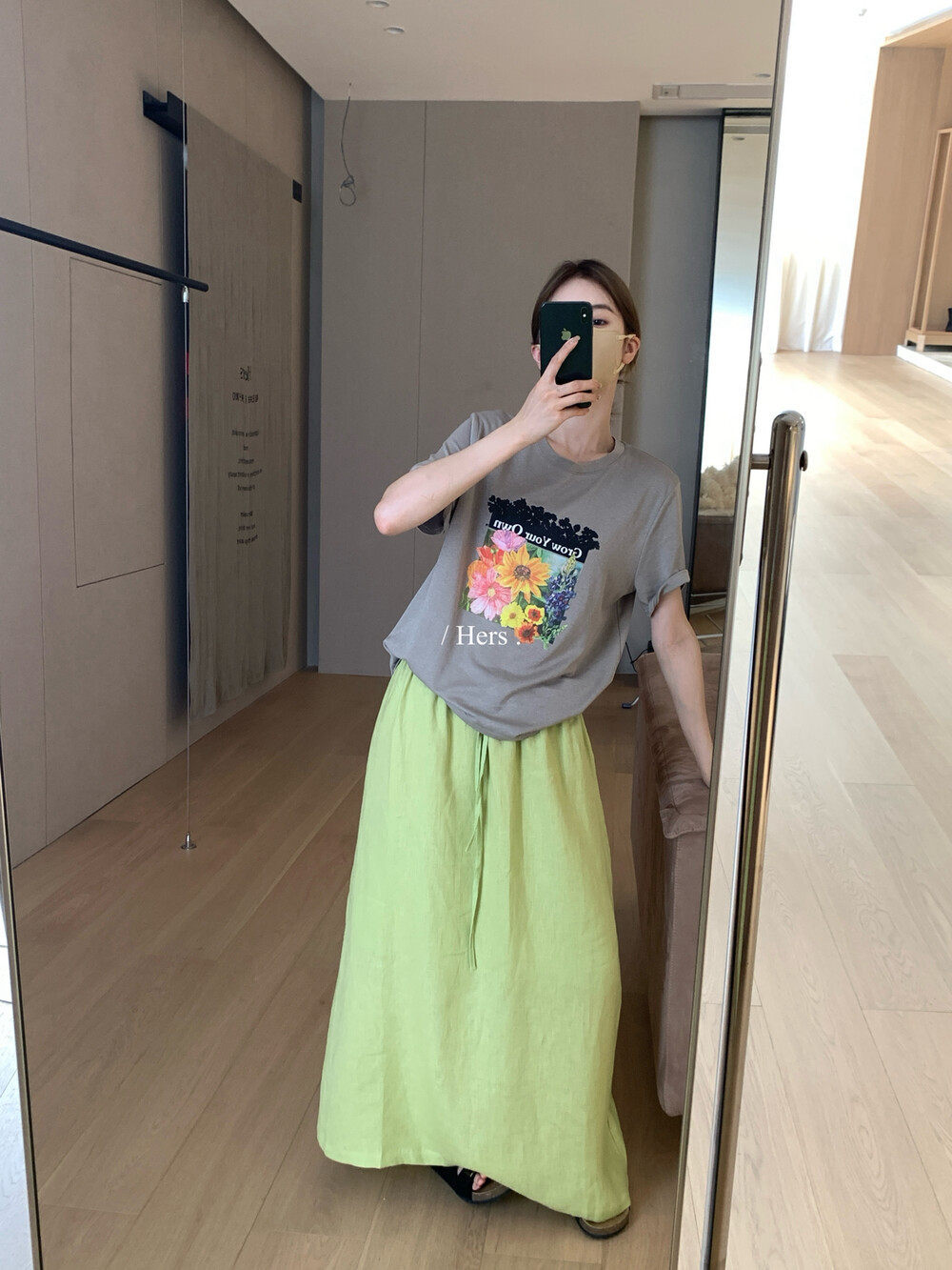 Áo thun nữ cổ tròn tay ngắn họa tiết hoa in vintage phong cách Hàn Quốc rộng thoải mái — Sữa vàng, màu xám, màu mơ chi tiết 12