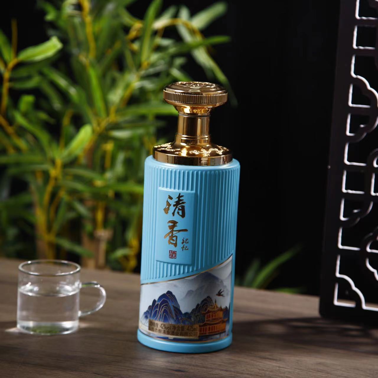 批发新款白酒瓶喷涂烤花玻璃酒瓶自酿原浆500ml白酒瓶设计礼盒