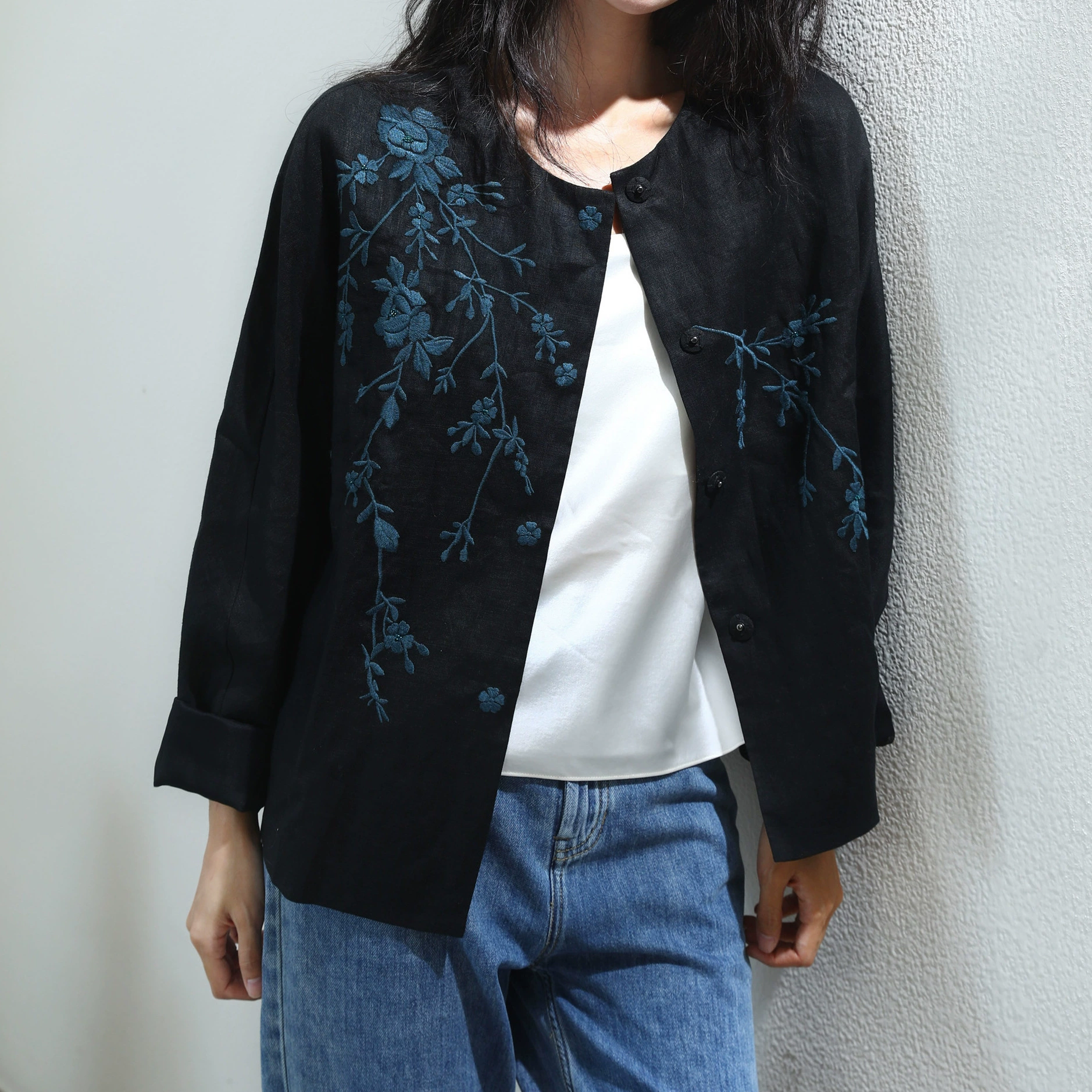 2024 осень новая китайская вышитая льняная куртка тяжелая вышивка ретро округлый воротник темперамент кардиган