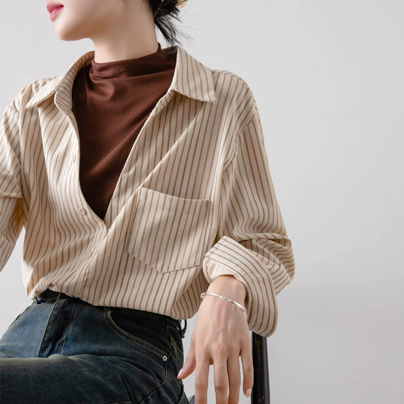 Реальный выстрел в полоску рубашка женская осень и зима 2024 новая толстая и надевшая нижняя рубашка высокого уровня топы