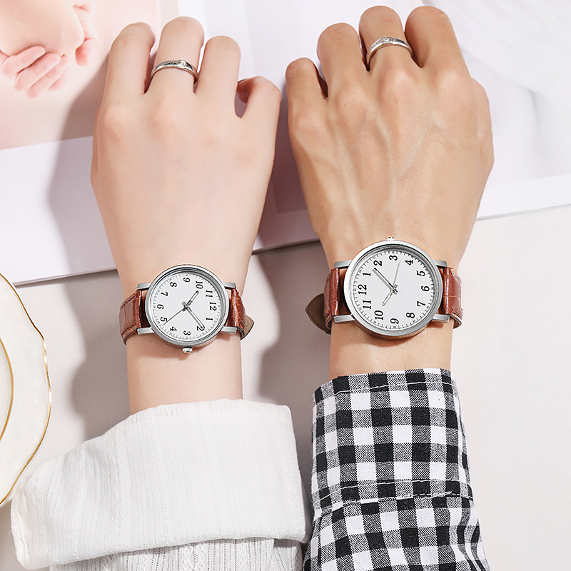 New couple small round watch simple casual watch male and female students quartz watch gift _voghion.com