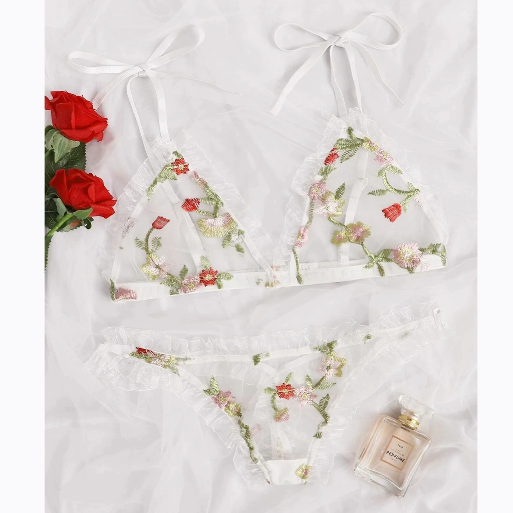 Европейско-американская внешняя торговля нижнее белье пижамы кружевные полые мини-юбки шарм три точки сексуальный набор нижнего белья источник