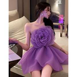 2026新品时髦法式花瓣花朵设计立体俏佳人抹胸名媛生日裙子连衣裙