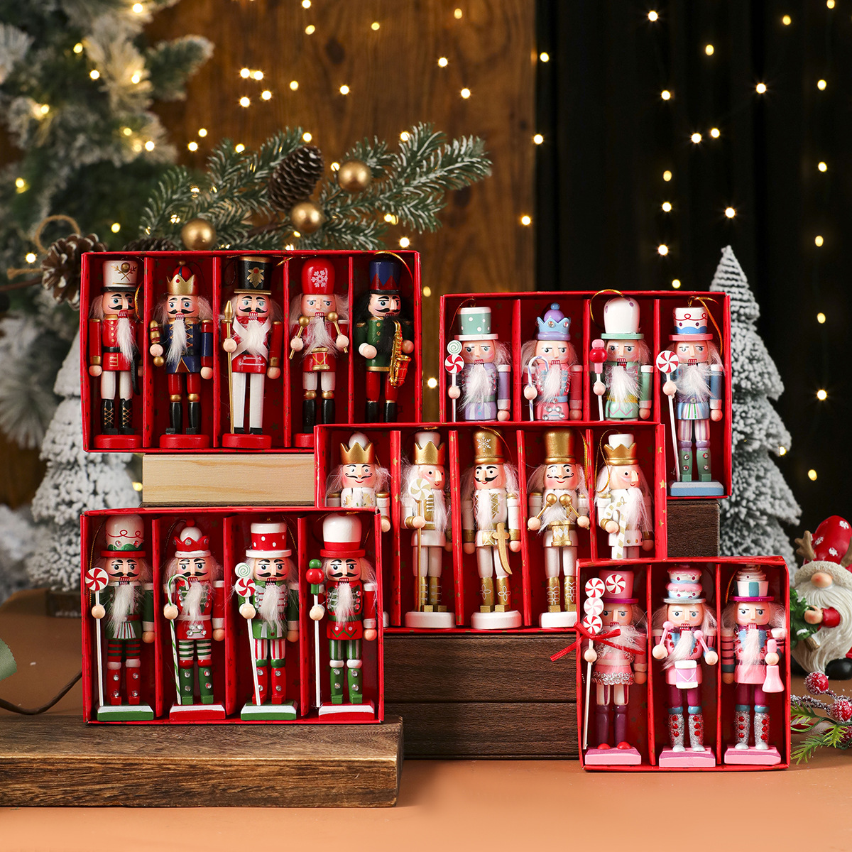 Nuevos adornos de madera de nogal soldado transfronterizos, adornos de Navidad, pequeños regalos, adornos de Navidad, adornos de escritorio de ventana