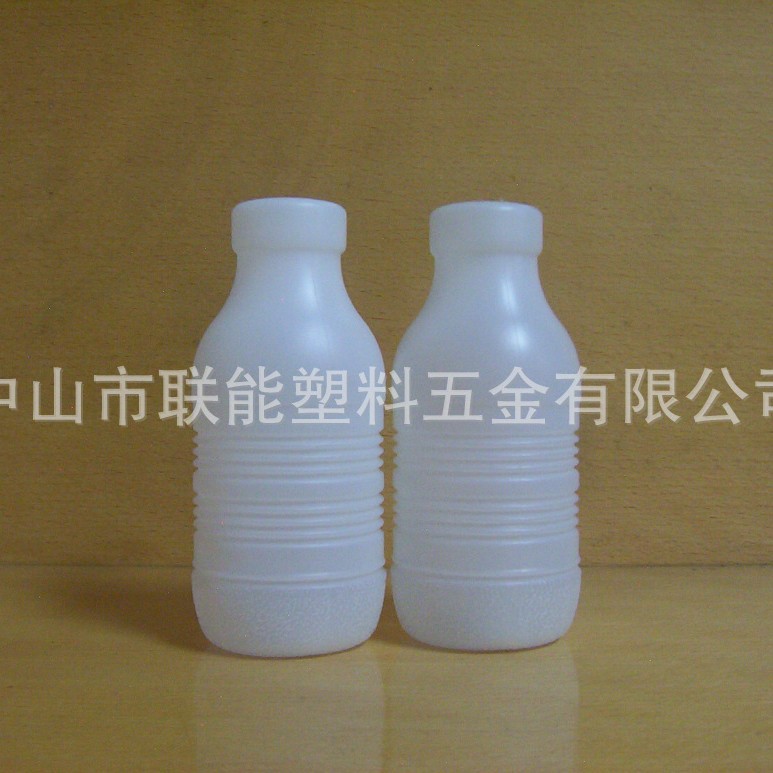食品级供应PP奶瓶各类塑料瓶透明酸奶瓶鲜奶瓶带盖子厂家直供