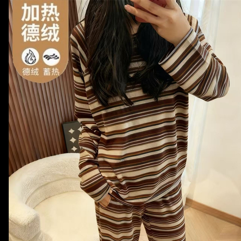 Al por mayor transfronterizo otoño y invierno nuevo cuello redondo casual de color sólido rayas de manga larga sueltas pijamas de terciopelo conjunto de ropa para el hogar de mujeres