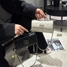 超火精致手提小方包女2025新款真皮鱼子酱链条包小香斜挎迷你小包