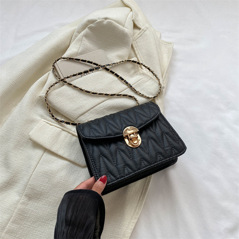 Este año de moda elegante diamante bordado cadena pequeña bolsa para las mujeres 2023 otoño temprano nuevo estilo coreano mensajero bolsa moda