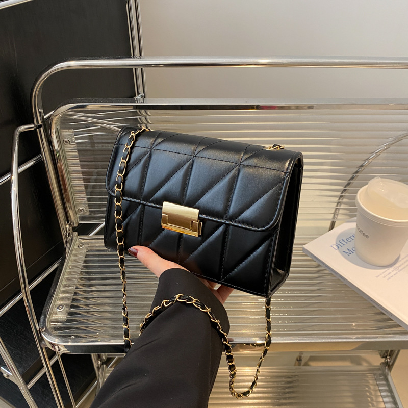 Bolso de cadena de textura de bloqueo de mujer 2024 primavera y verano versátil bolso de hombro de hombro bolso pequeño estilo coreano