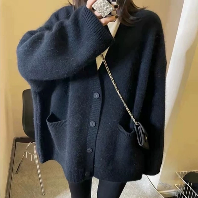 Вязаный кардиган с V-образным вырезом, женская куртка, новинка весны и осени 2025 года, элитный шикарный топ в гонконгском стиле для женщин
