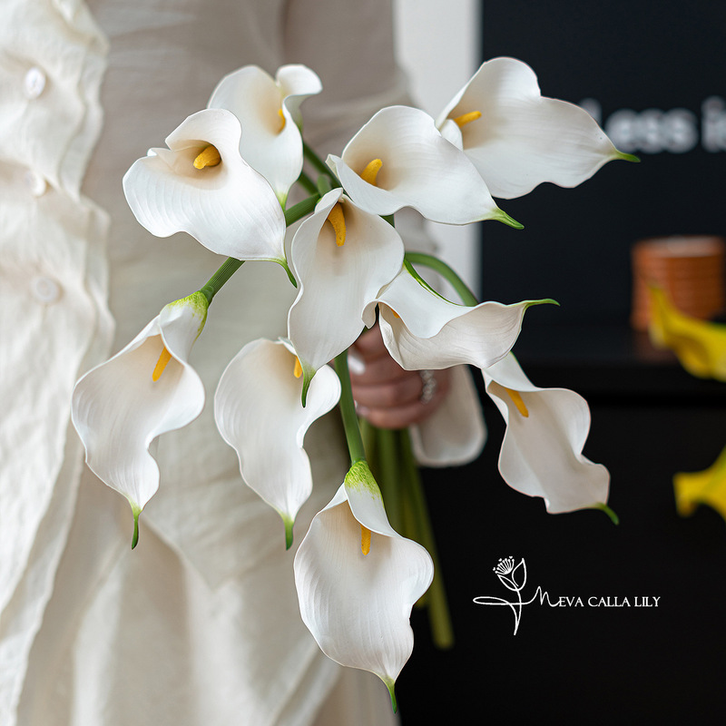 Cross-Border Calla Lily Eva Feel High-Quality Home Artificial Flower Arrangement Wedding Bouquet Artificial Flower Decoration Wholesale Cross-Border Calla Lily Eva Feel High-Quality Home Artificial Flower Arrangement Wedding Bouquet Artificial Flower Decoration Wholesale