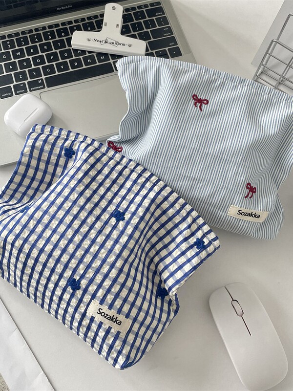 57192 チェック柄ブルー刺繍フラワー化粧品袋女性の口紅収納袋エアクッション化粧品袋収納袋|undefined