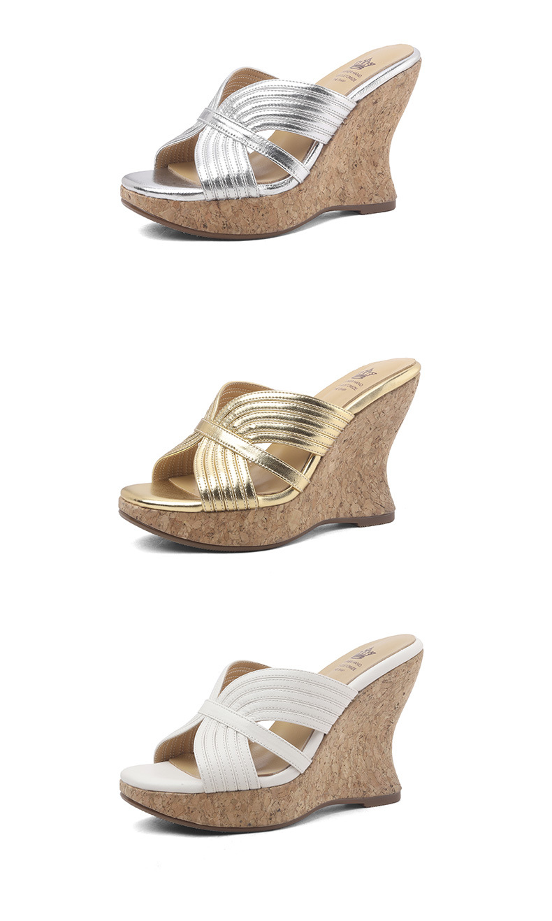 Sandal hở mũi đế xuồng cao gót phong cách mới kết hợp cùng áo dài cách tân — màu vàng, màu trắng ngà, bạc chi tiết 9