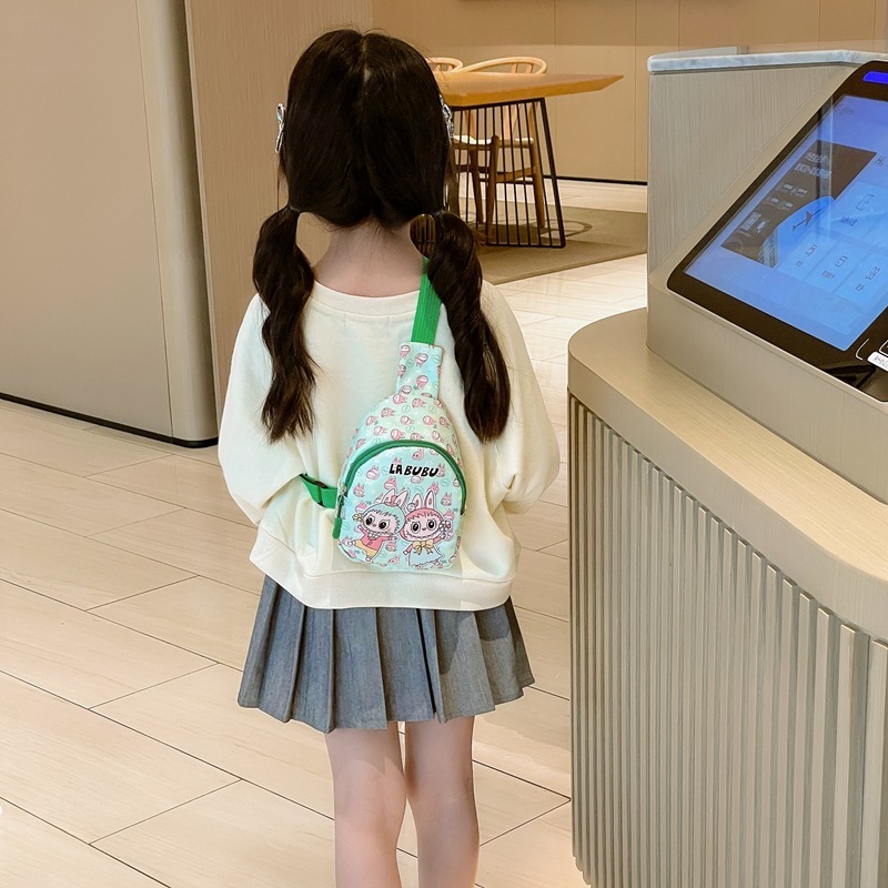 現物布バッグファッション児童バッグ潮爆風泡マット斜めショルダーバッグ少女かわいい胸バッグ卸売り|undefined
