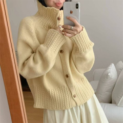 设计感复古麻花高领纽扣毛衣外套女秋冬新款慵懒软糯港风针织开衫