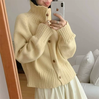 设计感复古麻花高领纽扣毛衣外套女秋冬新款慵懒软糯港风针织开衫