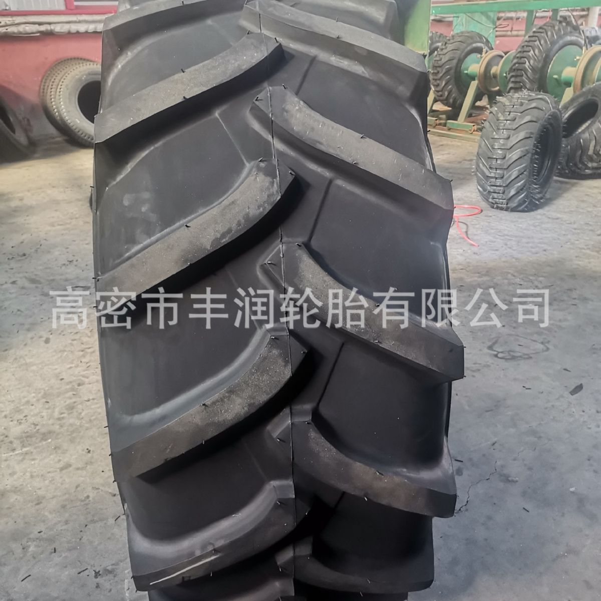23.1-26拖拉机轮胎，农用轮胎23.1-26轮胎，人字花纹轮胎23.1-26.