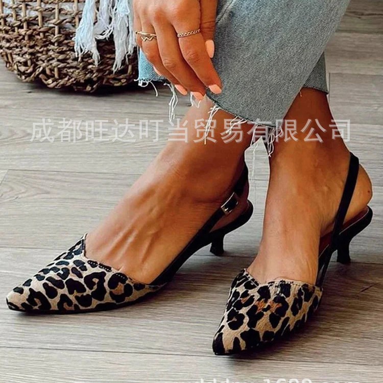 2024 Spring Sexy Thin Medium Heel 40-43 Amazon Foreign Trade Pointed Toe Bread Toe Women's Sandals