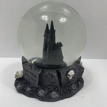 工厂定制黑暗蝙蝠城堡带灯水球万圣节礼品摆件