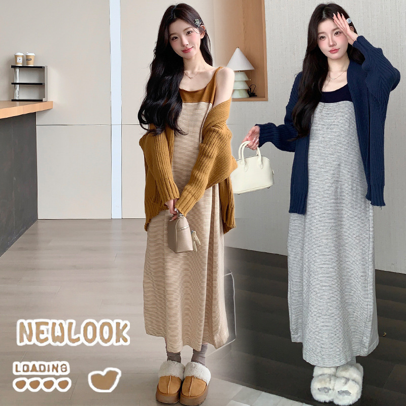 2026 New Autumn/Winter Striped Color-Block Strap Maternity Dress + Knit Cardigan Maternity Set 2026 New Autumn/Winter Striped Color-Block Strap Maternity Dress + Knit Cardigan Maternity Set
