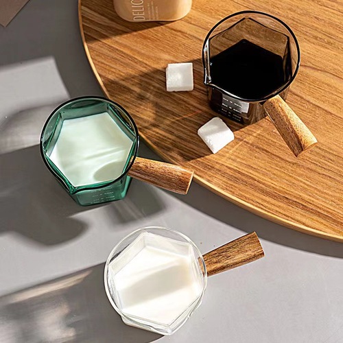 High Borosilicate Glass Coffee Cup with Graduations Espresso Coffee Extractor Cup with Wooden Handle Milk Pitcher Milk Tank Ounce Cup