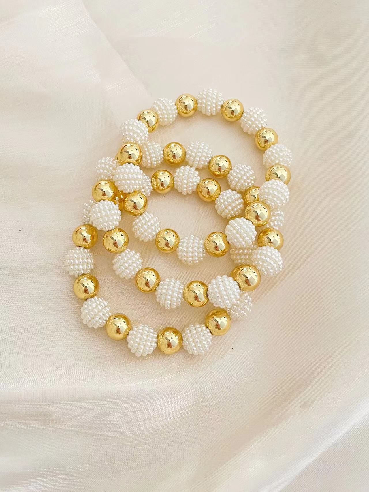 Imitation Pearl, Copper Material Round Pattern Simple Style Classic Style Round Imitation Pearl Copper Wholesale Bracelets