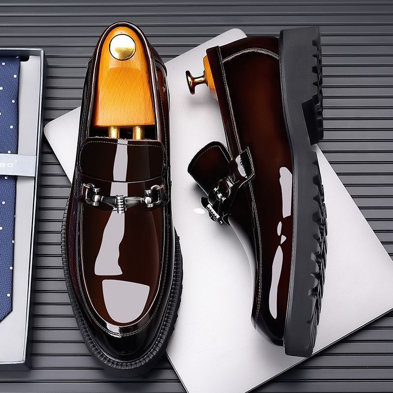 Cross-border plus size Men's Business Dress Shoes Men's Genuine Leather British Casual Men's Shoes Patent Leather Suit Wedding Shoes Trendy Shoes