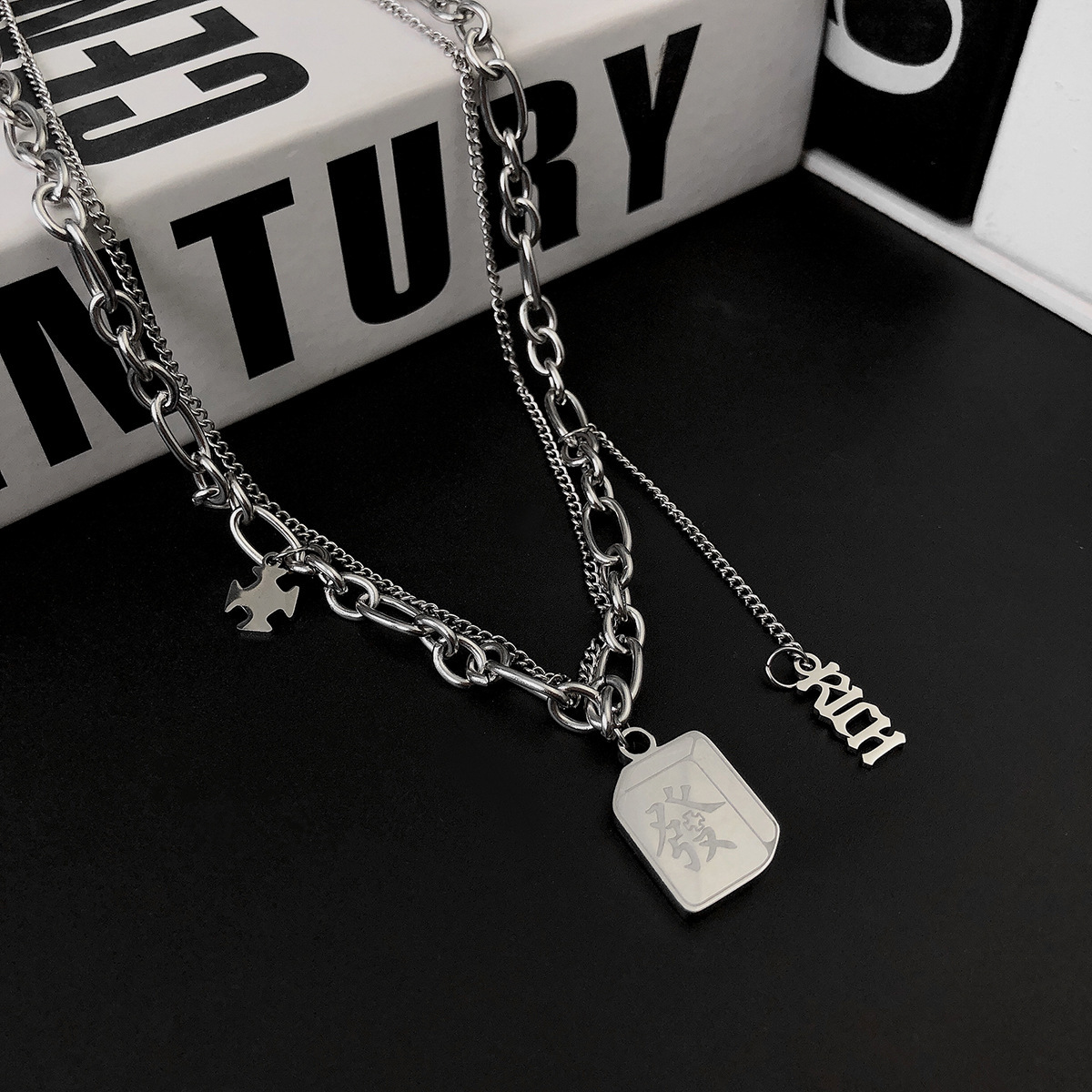Retro Mahjong Pendant Collarbone Chain Rich Hip-hop Punk Titanium Steel Necklace display picture 3