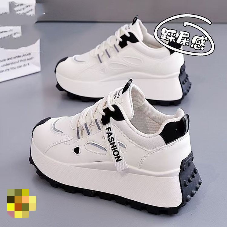 Zapatos deportivos de suela gruesa para mujeres 2026 nuevo otoño versátil zapatos para correr zapatos casuales transpirables zapatos de papá al por mayor