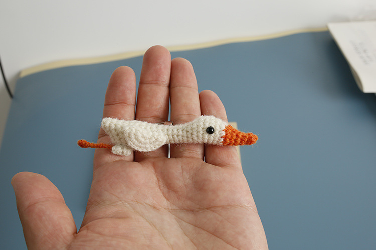 Cute Style Cute Pin Goose Yarn Knitting Women's Brooches 1 Piece