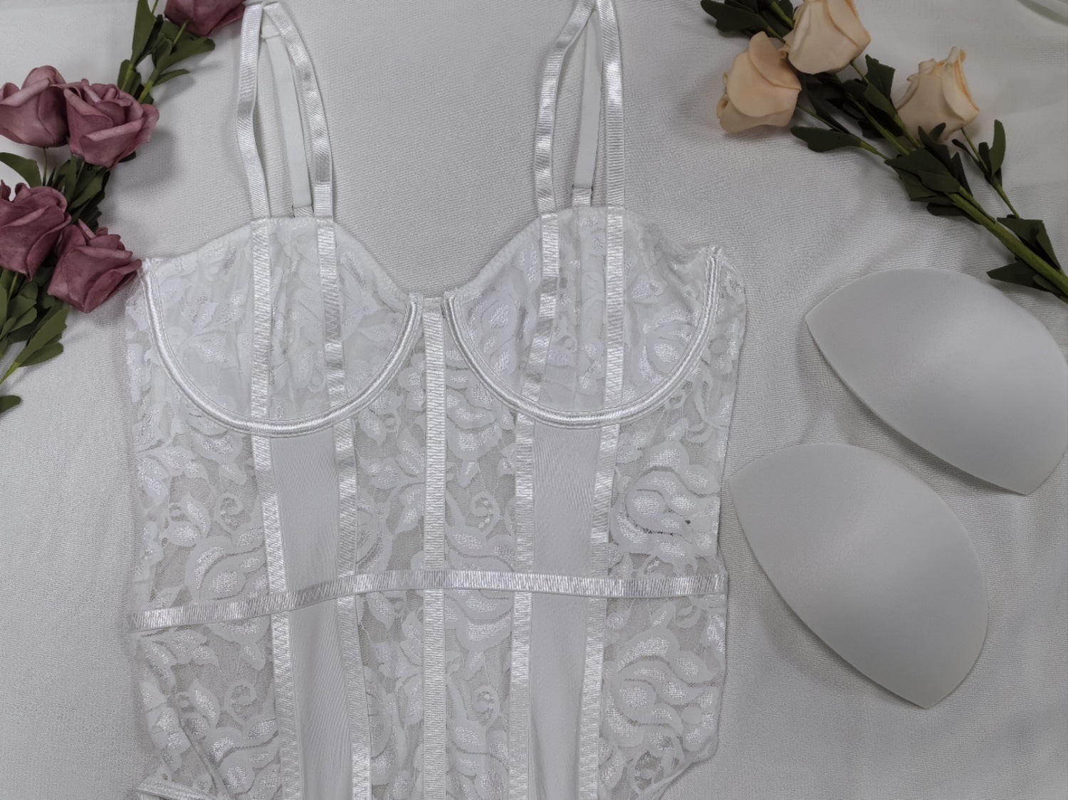 화이트(가슴 패드 포함)