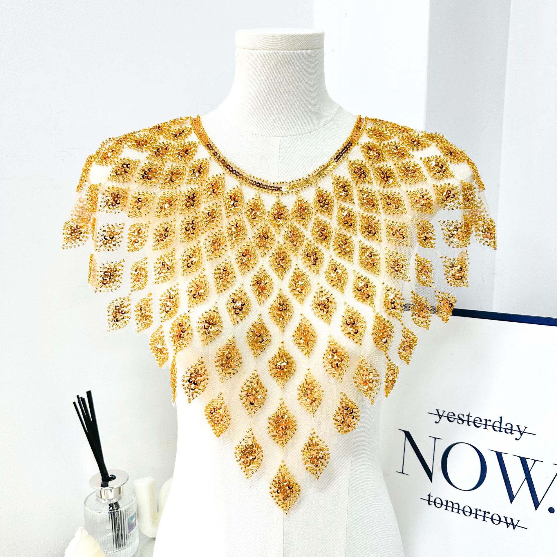 Cuello de encaje hecho a mano de perlas transfronterizas bordado hilo de red DIY accesorios de ropa decoración de vestido de noche cuello de encaje