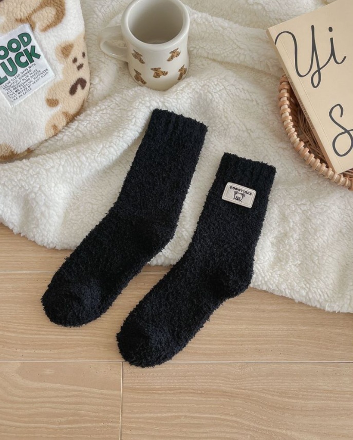 Calcetines de Piso de Tubo Medio para Mujer de Poliéster Térmicos y Antiolor para el Hogar en Invierno image 11