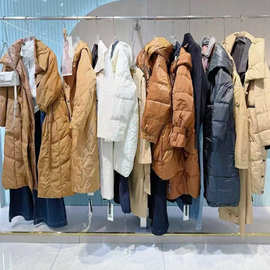 25冬款领葳高级感气质加厚羽绒服风衣外套裤裙实体店直播尾货批发