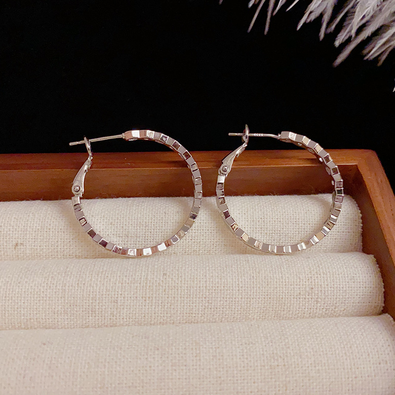 MAC057 Zircon Inlaid Elegant Vintage Style Hoop Earrings9