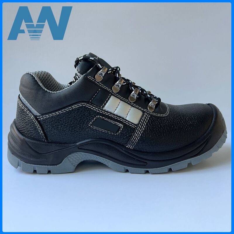Men's and Women's Safety Shoes Work Shoes Steel-toed Steel-soled Oil-resistant Anti-slip Shoes Mid-top Work Shoes Four-season Labor Protection Shoes