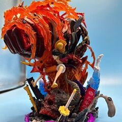 箱入り国潮フィギュアGK麦わら帽子業火路飛像灯帯発光フィギュア超かっこいい置物