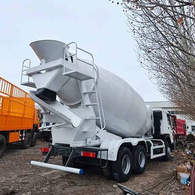 Sinotruk Howo 12-cubic-meter cement mixer Betonqarışdıran maşınlar